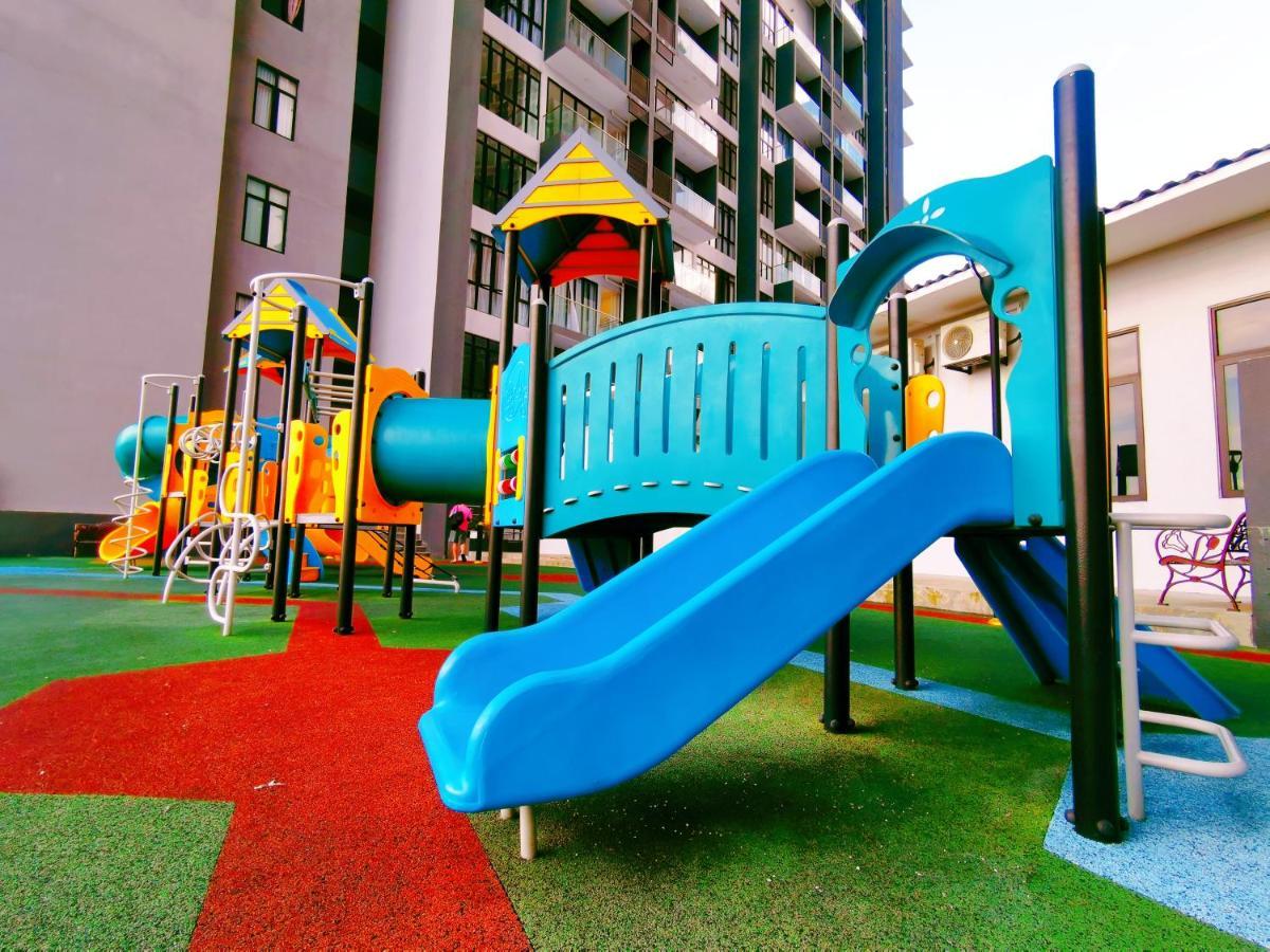 Legoland 3Min Lakeview Happyrainbowsuite 7Pax 2R2B Nusajaya  Dış mekan fotoğraf